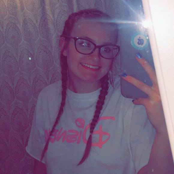 Meet your Posher, Audrey - Picture 1 of 1